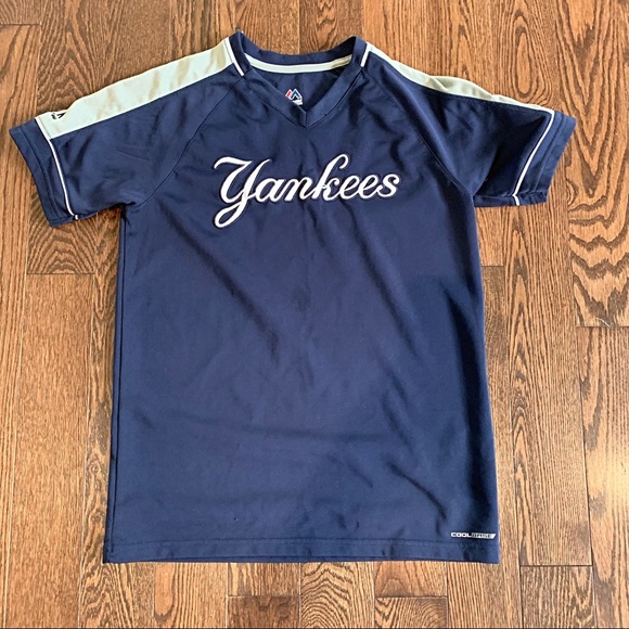 🚫SOLD🚫 {Majestic} Yankee Cool Base T-Shirt, L (14/16) - Picture 1 of 2